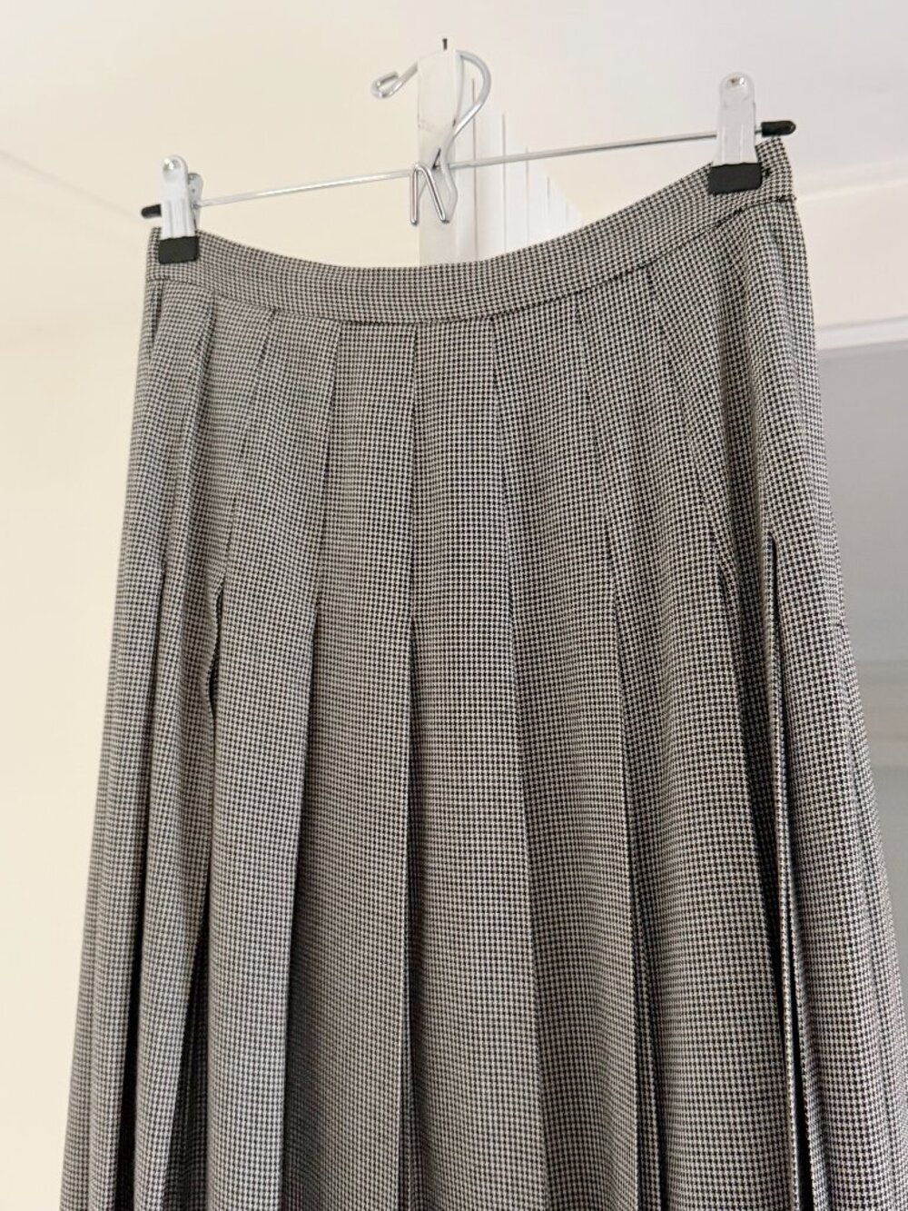 Christian Dior The Suit Vintage 80s Houndstooth Pleated Midi Skirt Size 6 - Picture 7 of 10